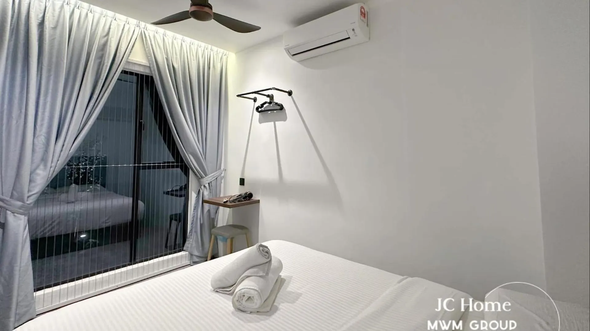 Homestay Room L 4Min Walks To Pelangi Plaza Johor Bahru Malaysia